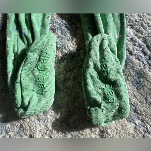 Baby Gap Green Polar Bear Zip Footed Sleeper Pajamas 18–24 Months - Picture 7 of 8